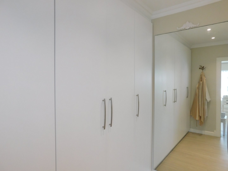 4 Bedroom Property for Sale in Harbour Island Western Cape